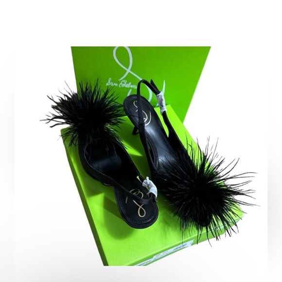 Shoes Size 6.5 - Picture 9 of 9